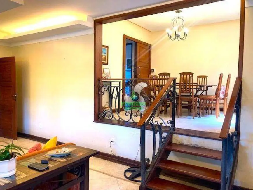 Casa com 4 quartos à venda, 360m2 em Itaipu, Niteroi - RJ - imagem 9 Foto 9 de Casa com 4 quartos à venda, 360m2 em Itaipu, Niteroi - RJ