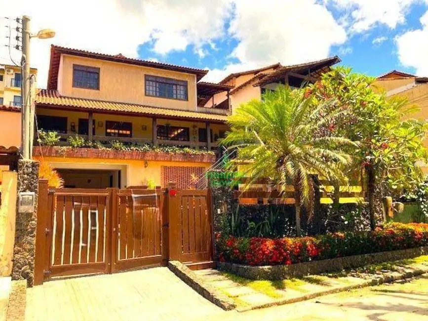Foto 1 de Casa com 4 quartos à venda, 360m2 em Itaipu, Niteroi - RJ