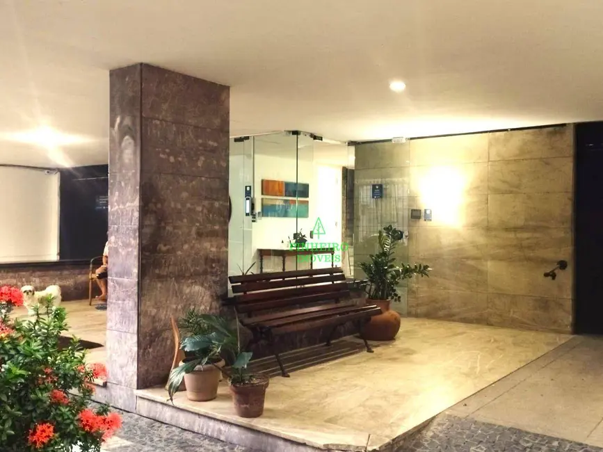 Foto 1 de Apartamento com 2 quartos à venda, 100m2 em Icaraí, Niteroi - RJ