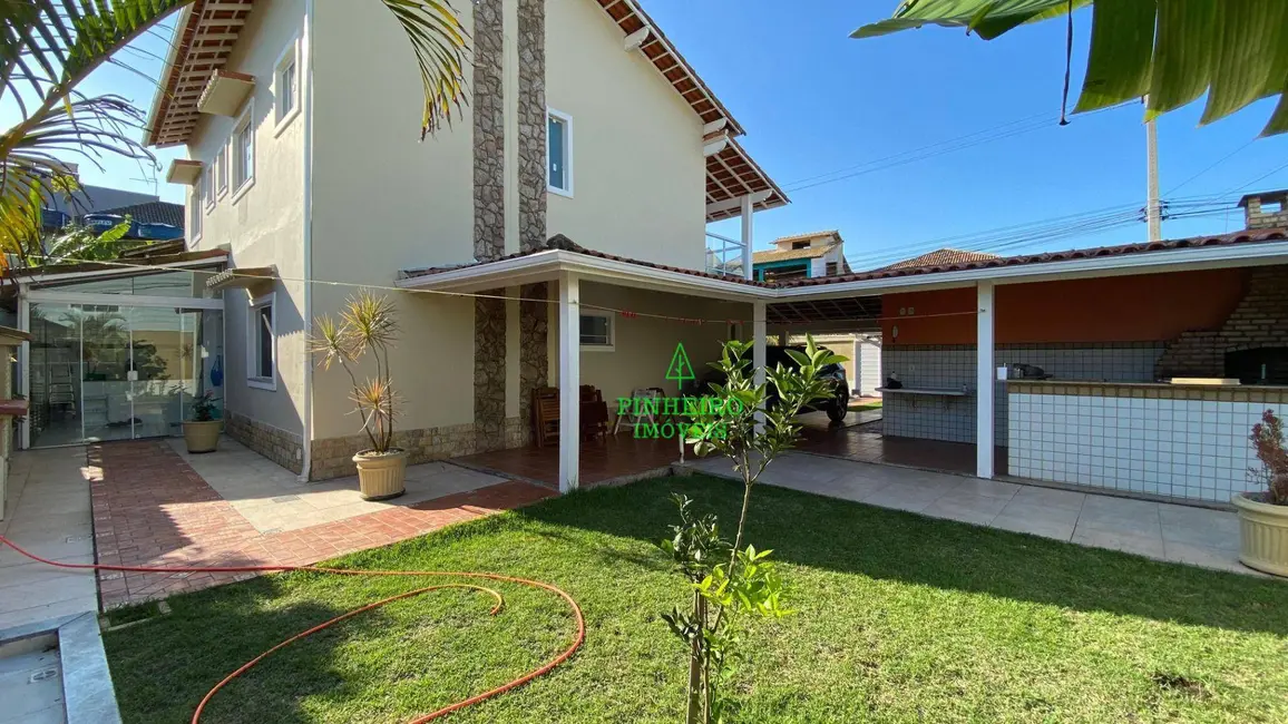 Foto 3 de Casa com 4 quartos à venda, 400m2 em Peró, Cabo Frio - RJ