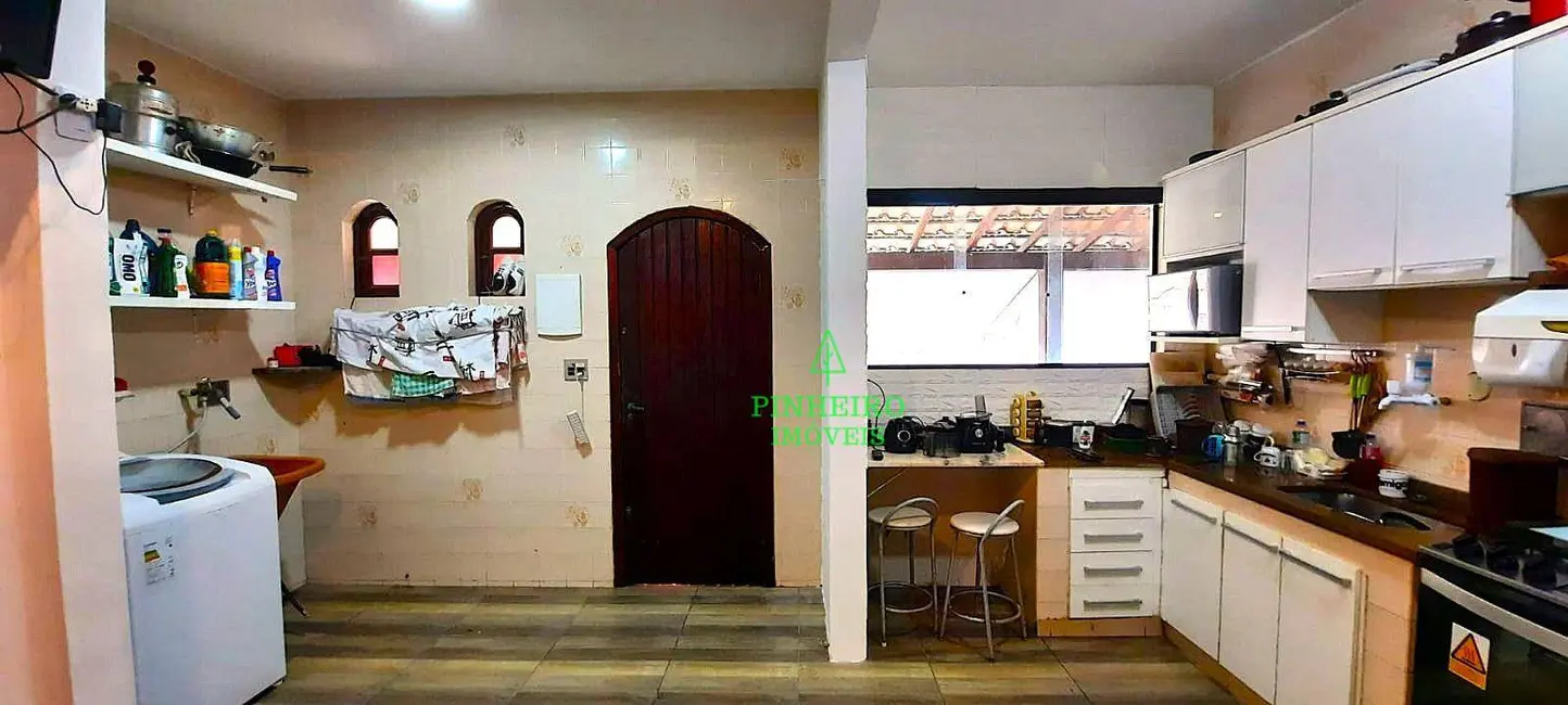 Foto 8 de Casa com 2 quartos à venda, 375m2 em Piratininga, Niteroi - RJ