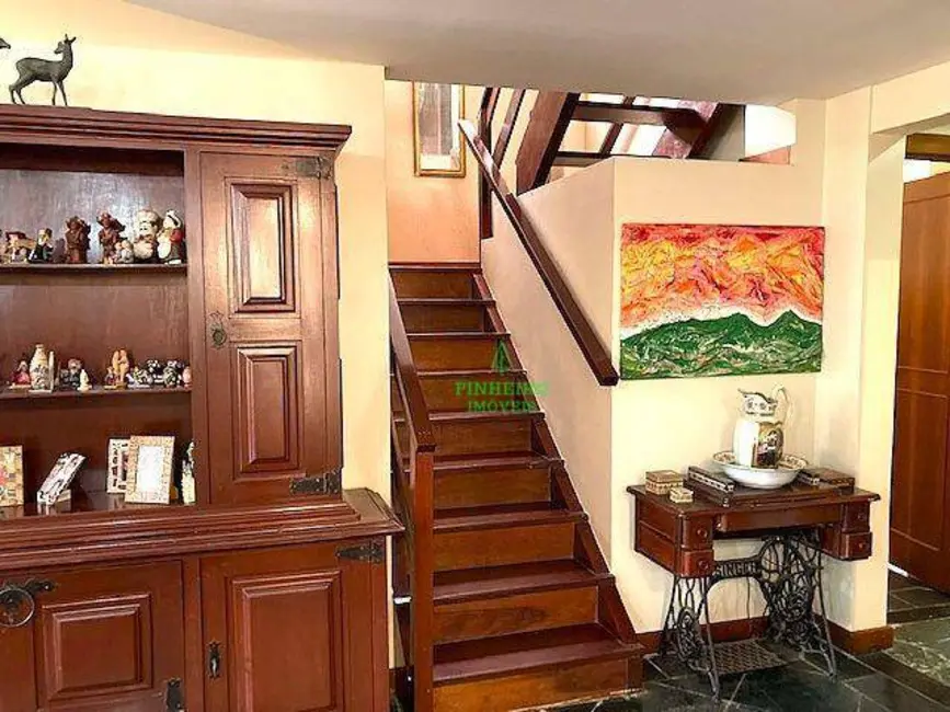Foto 6 de Casa com 5 quartos à venda, 633m2 em Piratininga, Niteroi - RJ