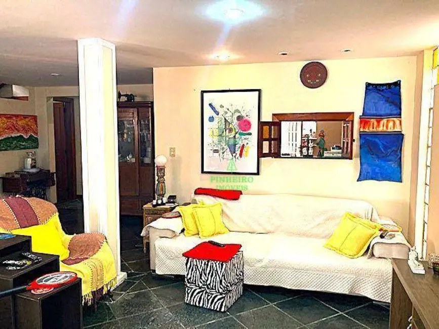 Foto 2 de Casa com 5 quartos à venda, 633m2 em Piratininga, Niteroi - RJ
