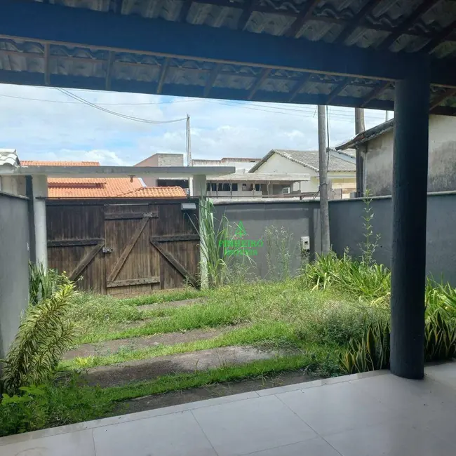 Foto 2 de Casa com 3 quartos à venda, 240m2 em Jardim Atlântico Central (Itaipuaçu), Marica - RJ