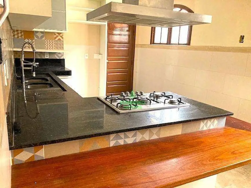 Foto 2 de Casa com 4 quartos à venda, 361m2 em Piratininga, Niteroi - RJ