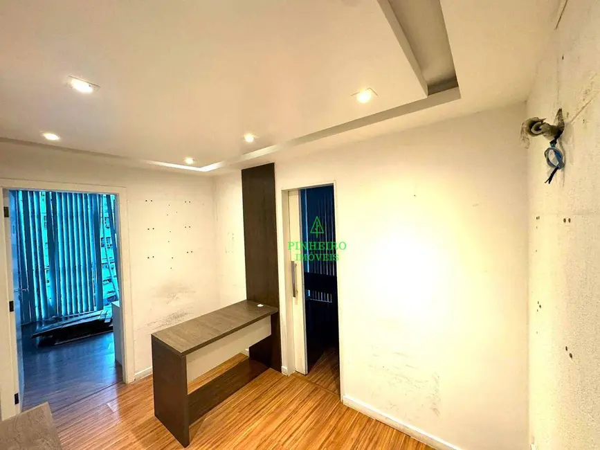 Sala Comercial à venda, 40m2 em Centro, Niteroi - RJ - imagem 4 Foto 4 de Sala Comercial à venda, 40m2 em Centro, Niteroi - RJ