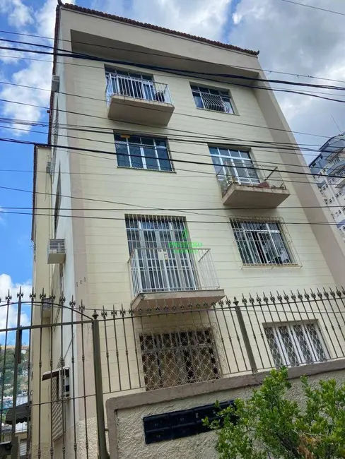 Apartamento com 3 quartos à venda, 83m2 em Icaraí, Niteroi - RJ - imagem 2 Foto 2 de Apartamento com 3 quartos à venda, 83m2 em Icaraí, Niteroi - RJ