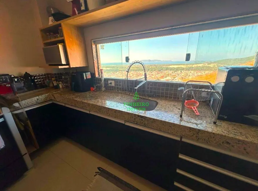 Foto 2 de Casa de Condomínio com 2 quartos à venda, 300m2 em Ogiva, Cabo Frio - RJ