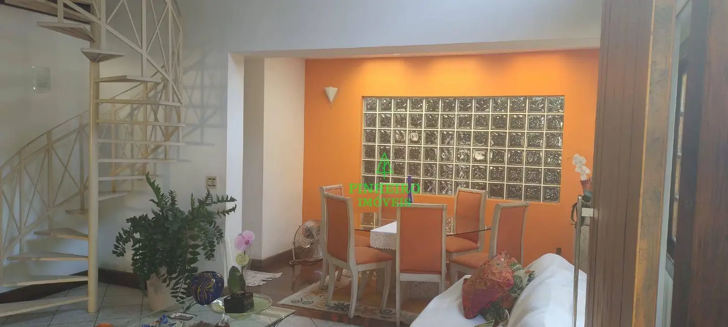 Foto 7 de Casa com 3 quartos à venda, 540m2 em Piratininga, Niteroi - RJ