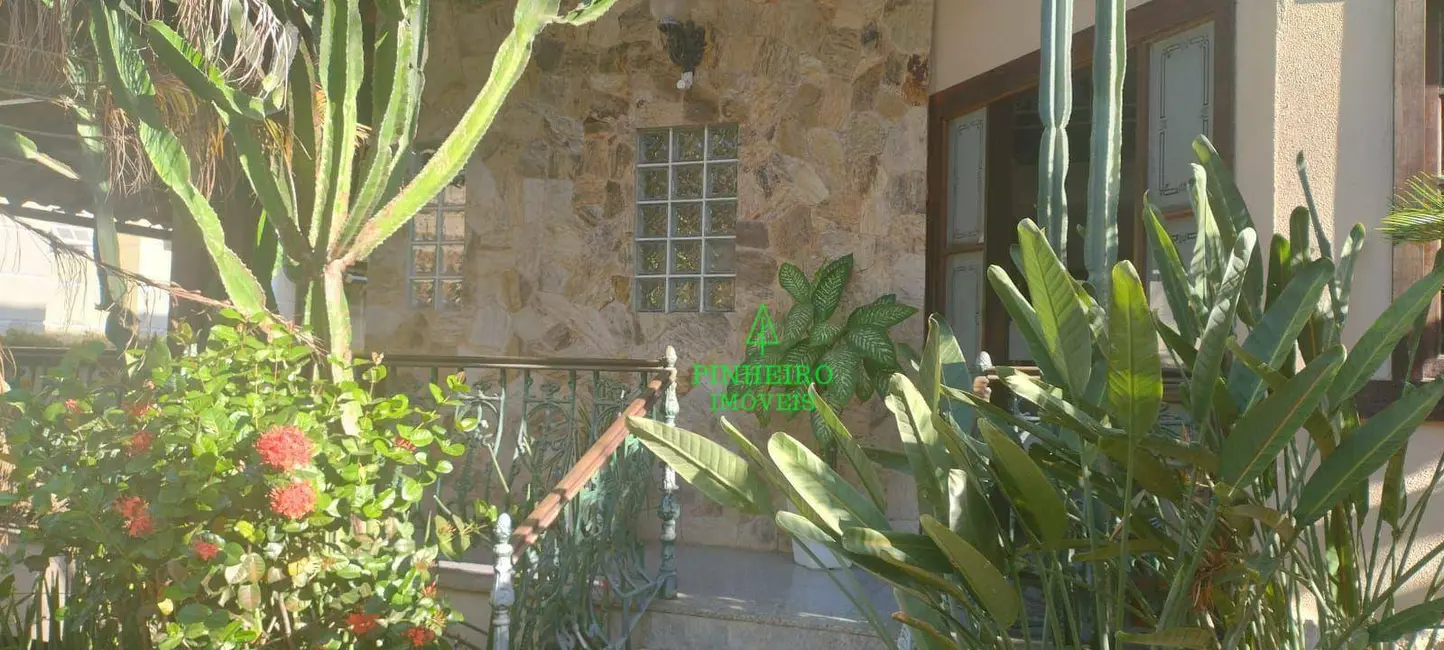 Foto 5 de Casa com 3 quartos à venda, 540m2 em Piratininga, Niteroi - RJ