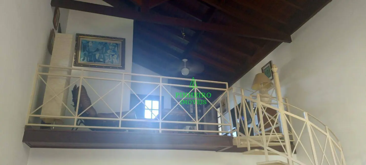 Foto 9 de Casa com 3 quartos à venda, 540m2 em Piratininga, Niteroi - RJ