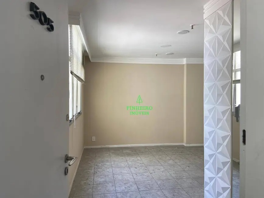 Sala Comercial à venda, 65m2 em Centro, Niteroi - RJ - imagem 4 Foto 4 de Sala Comercial à venda, 65m2 em Centro, Niteroi - RJ