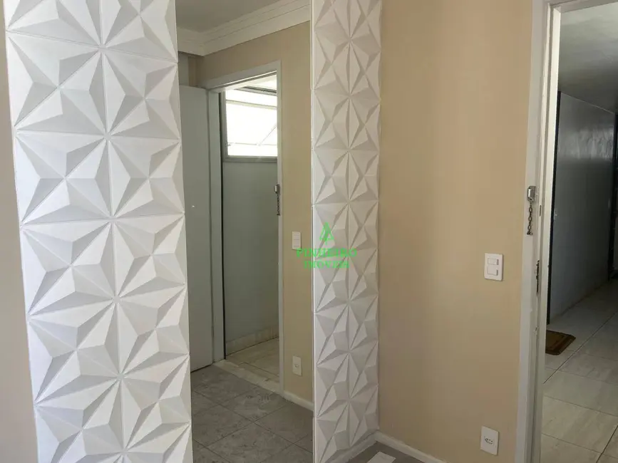 Sala Comercial à venda, 65m2 em Centro, Niteroi - RJ - imagem 5 Foto 5 de Sala Comercial à venda, 65m2 em Centro, Niteroi - RJ