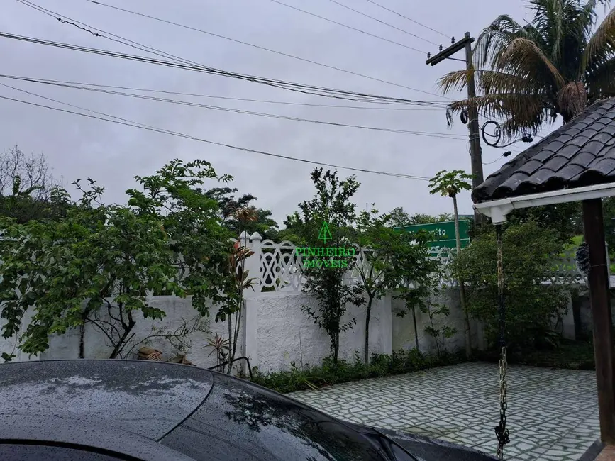 Casa com 2 quartos à venda, 370m2 em Iguaba Grande - RJ - imagem 8 Foto 8 de Casa com 2 quartos à venda, 370m2 em Iguaba Grande - RJ