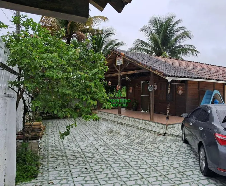 Foto 2 de Casa com 2 quartos à venda, 370m2 em Iguaba Grande - RJ
