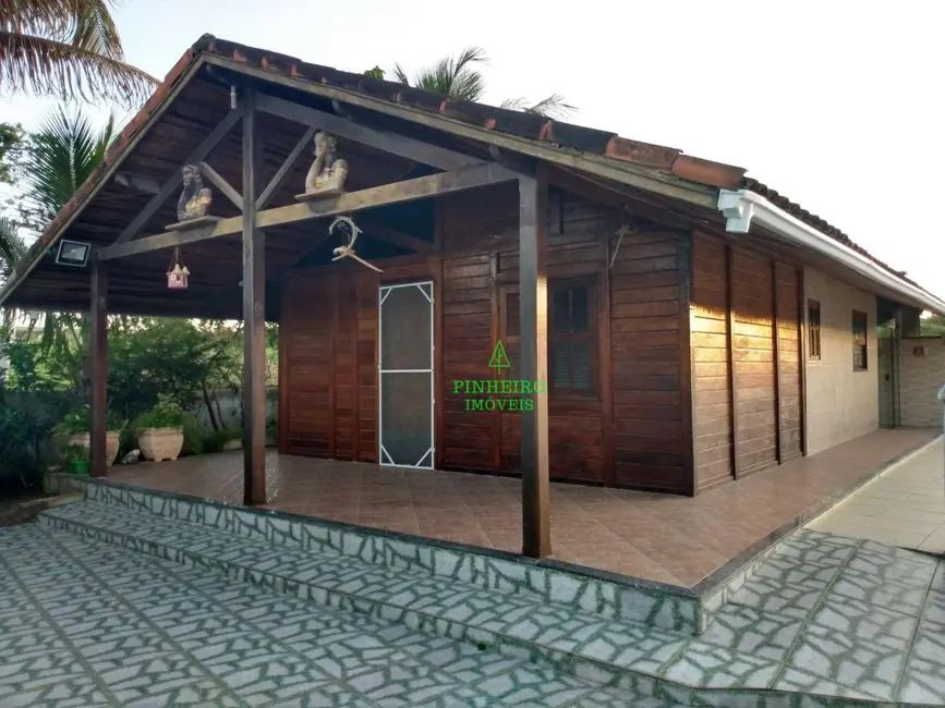 Foto 1 de Casa com 2 quartos à venda, 370m2 em Iguaba Grande - RJ