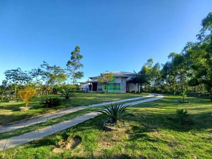 Foto 1 de Chácara com 4 quartos à venda, 6700m2 em Rio Bonito - RJ