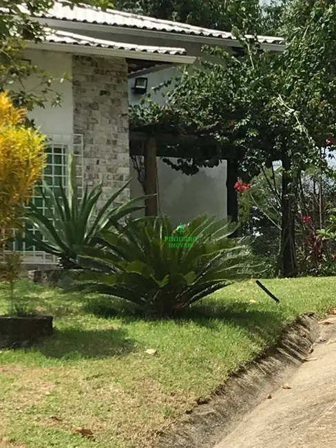 Foto 2 de Chácara com 4 quartos à venda, 6700m2 em Rio Bonito - RJ