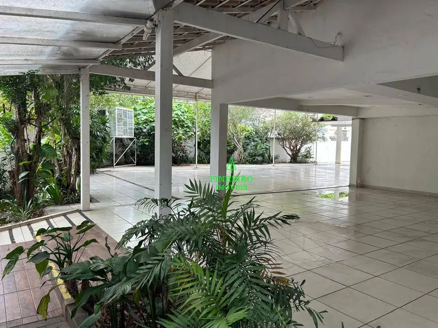 Casa com 2 quartos à venda e para alugar, 750m2 em São Francisco, Niteroi - RJ - imagem 5 Foto 5 de Casa com 2 quartos à venda e para alugar, 750m2 em São Francisco, Niteroi - RJ