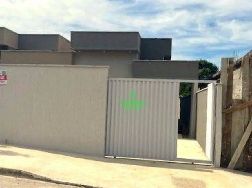 Foto 2 de Casa com 2 quartos à venda, 180m2 em Nova Cidade, Itaborai - RJ