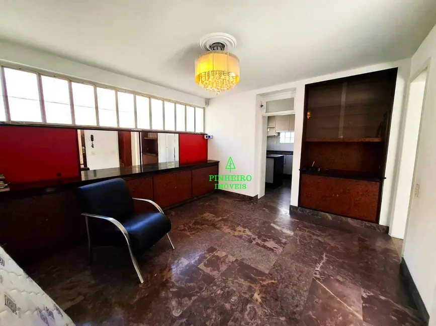 Casa com 4 quartos para alugar, 234m2 em Icaraí, Niteroi - RJ - imagem 6 Foto 6 de Casa com 4 quartos para alugar, 234m2 em Icaraí, Niteroi - RJ