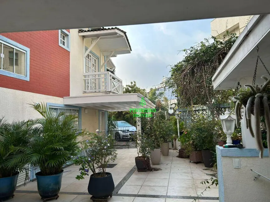 Foto 4 de Casa com 4 quartos à venda, 179m2 em Ingá, Niteroi - RJ