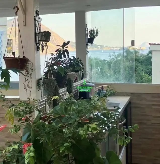 Foto 7 de Casa com 4 quartos à venda, 179m2 em Ingá, Niteroi - RJ