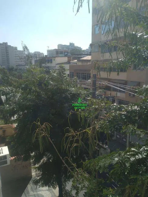 Apartamento com 3 quartos à venda, 97m2 em Icaraí, Niteroi - RJ - imagem 3 Foto 3 de Apartamento com 3 quartos à venda, 97m2 em Icaraí, Niteroi - RJ