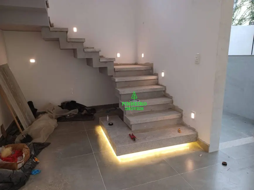 Foto 4 de Casa com 4 quartos à venda, 225m2 em Itaipu, Niteroi - RJ