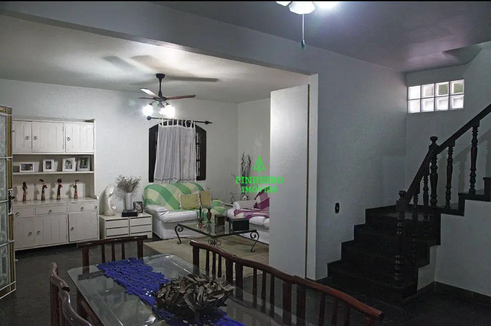 Foto 4 de Casa com 3 quartos à venda, 250m2 em São Francisco, Niteroi - RJ