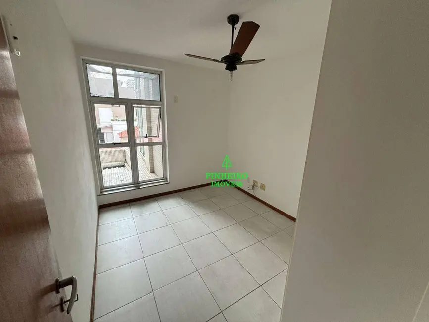 Apartamento com 2 quartos à venda, 68m2 em Icaraí, Niteroi - RJ - imagem 8 Foto 8 de Apartamento com 2 quartos à venda, 68m2 em Icaraí, Niteroi - RJ