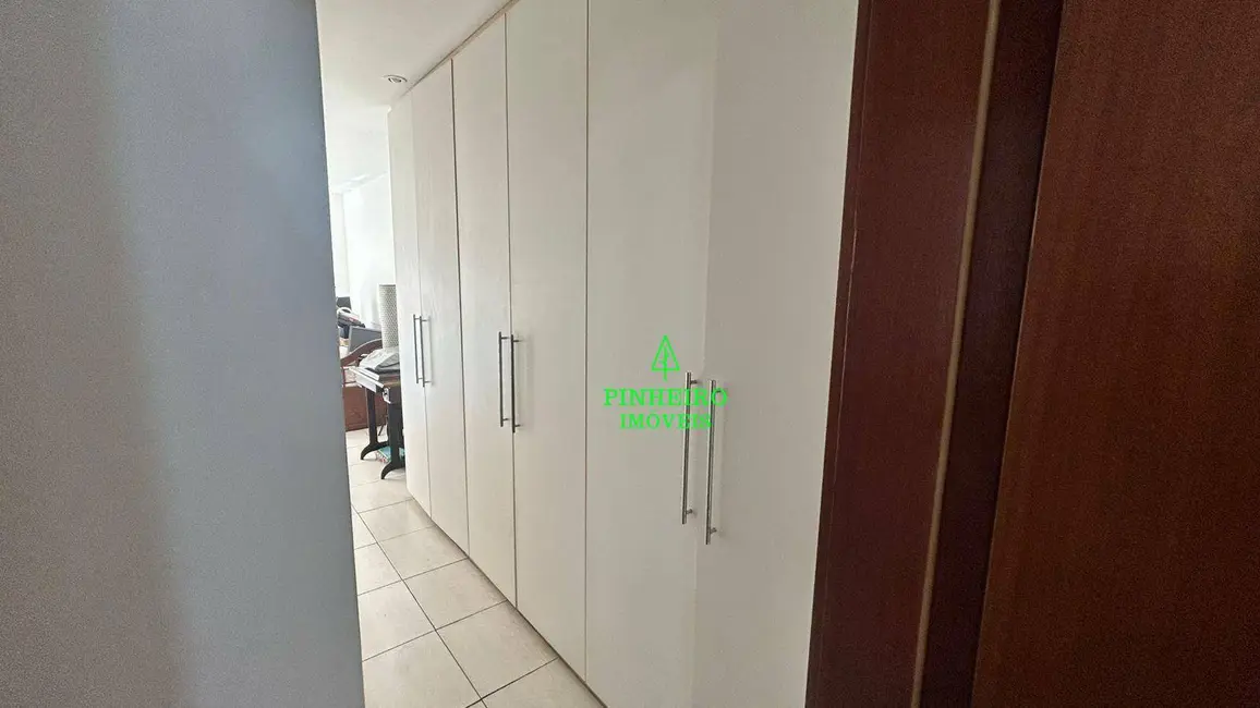 Apartamento com 2 quartos à venda, 68m2 em Icaraí, Niteroi - RJ - imagem 7 Foto 7 de Apartamento com 2 quartos à venda, 68m2 em Icaraí, Niteroi - RJ