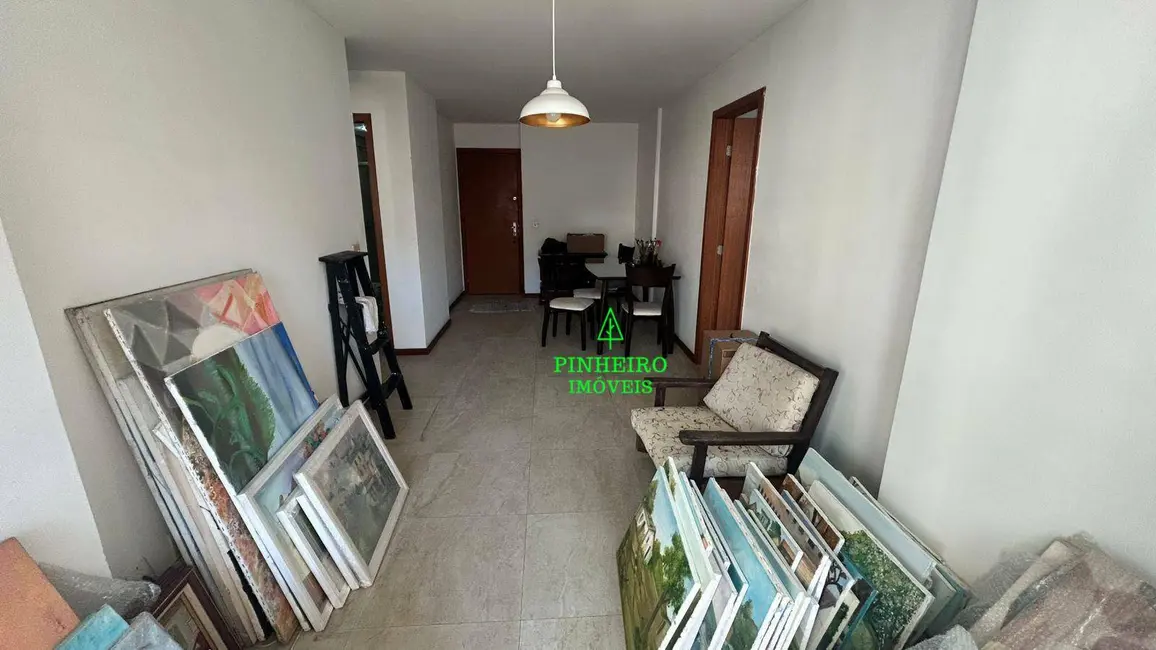 Apartamento com 2 quartos à venda, 68m2 em Icaraí, Niteroi - RJ - imagem 2 Foto 2 de Apartamento com 2 quartos à venda, 68m2 em Icaraí, Niteroi - RJ