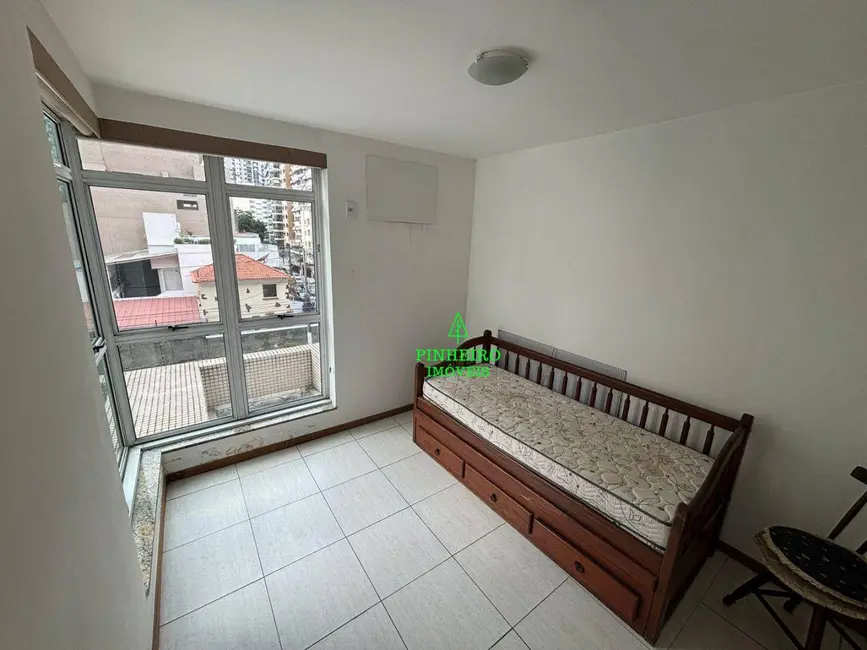 Apartamento com 2 quartos à venda, 68m2 em Icaraí, Niteroi - RJ - imagem 5 Foto 5 de Apartamento com 2 quartos à venda, 68m2 em Icaraí, Niteroi - RJ