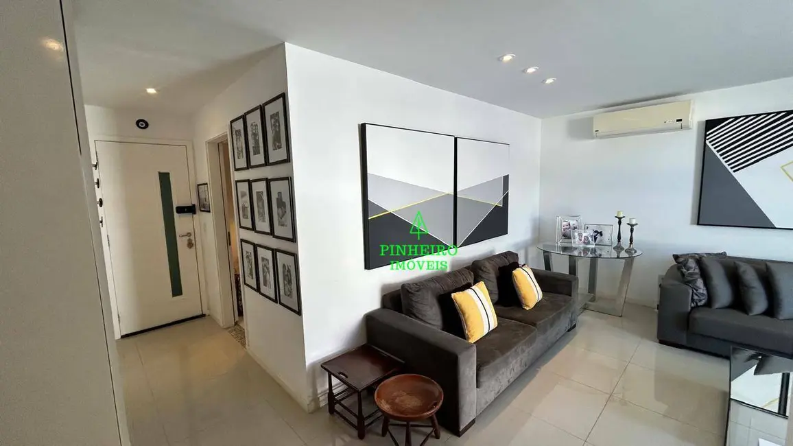 Foto 2 de Cobertura com 3 quartos à venda, 196m2 em Itaipu, Niteroi - RJ