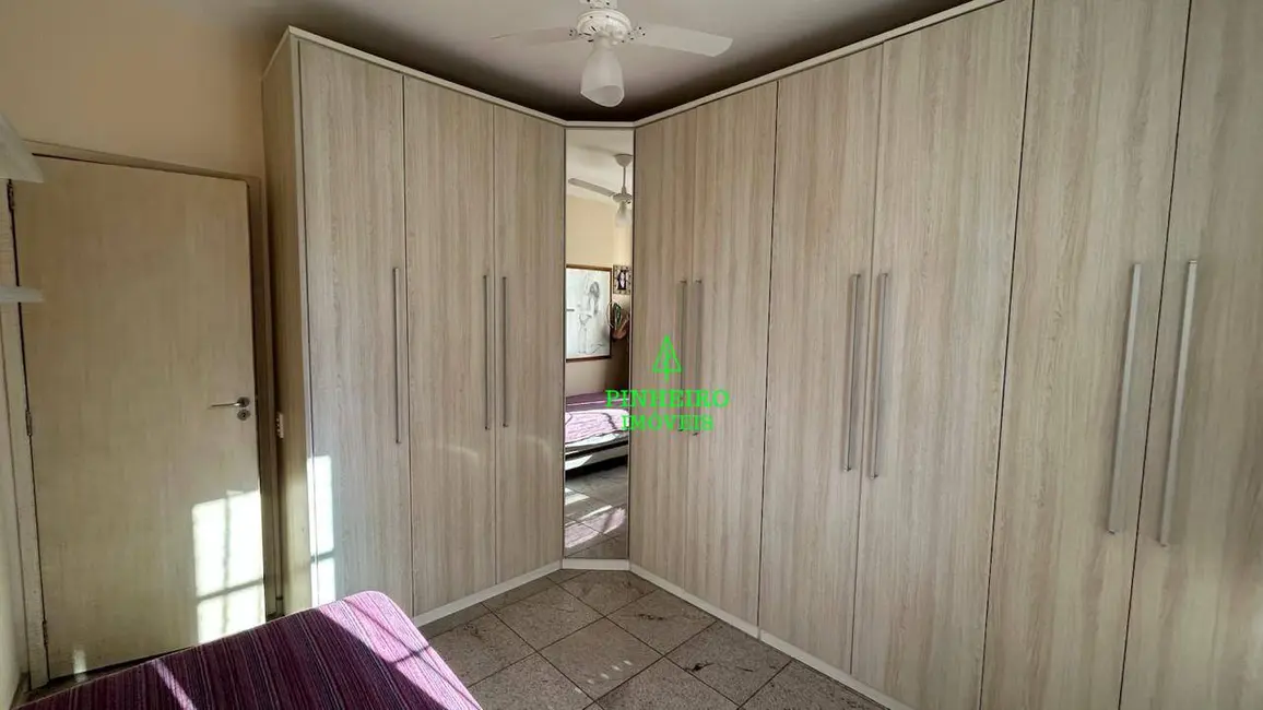 Apartamento com 3 quartos à venda, 120m2 em Icaraí, Niteroi - RJ - imagem 6 Foto 6 de Apartamento com 3 quartos à venda, 120m2 em Icaraí, Niteroi - RJ