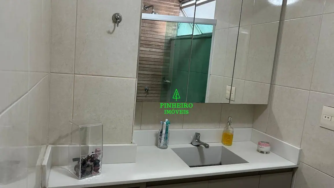 Apartamento com 3 quartos à venda, 120m2 em Icaraí, Niteroi - RJ - imagem 8 Foto 8 de Apartamento com 3 quartos à venda, 120m2 em Icaraí, Niteroi - RJ