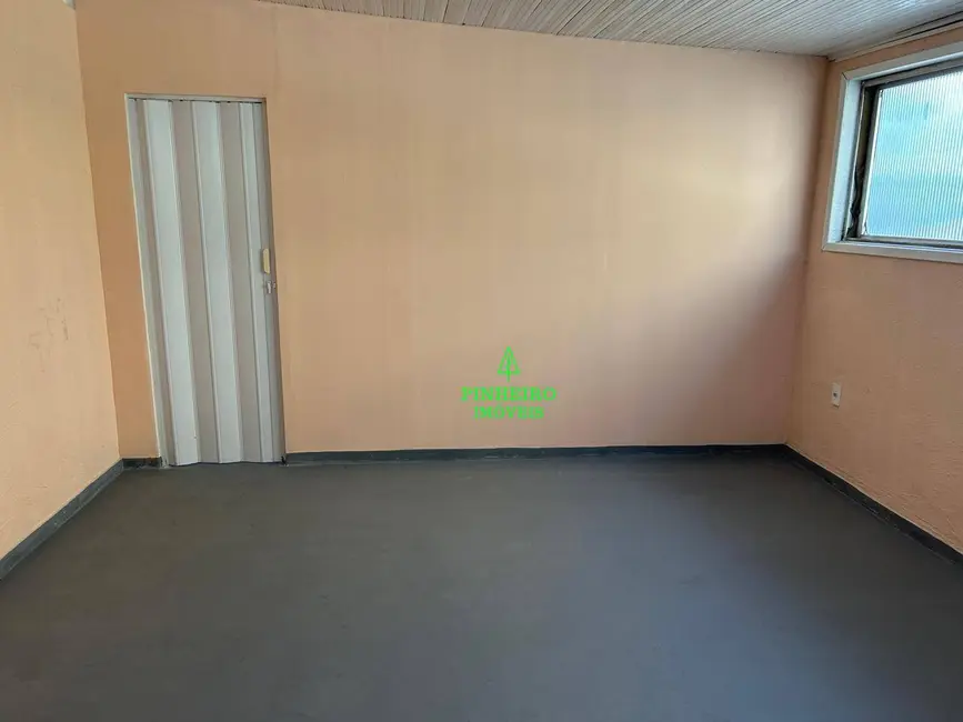 Sobrado com 7 quartos à venda, 403m2 em Icaraí, Niteroi - RJ - imagem 4 Foto 4 de Sobrado com 7 quartos à venda, 403m2 em Icaraí, Niteroi - RJ