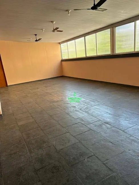 Sobrado com 7 quartos à venda, 403m2 em Icaraí, Niteroi - RJ - imagem 9 Foto 9 de Sobrado com 7 quartos à venda, 403m2 em Icaraí, Niteroi - RJ