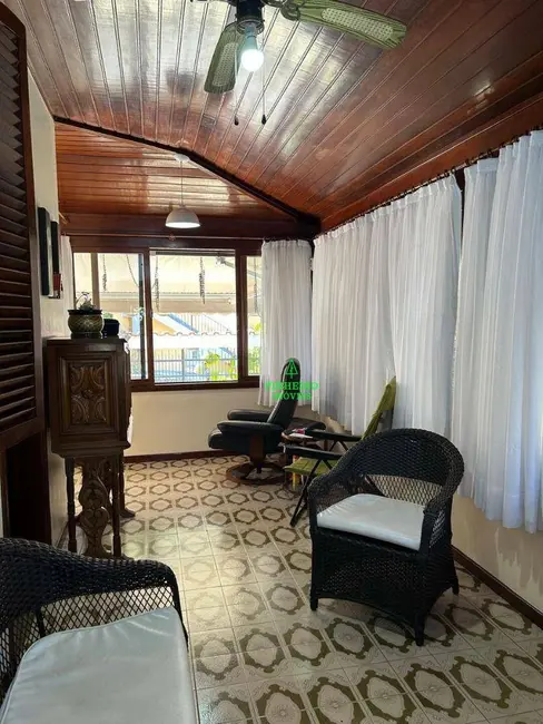 Foto 5 de Casa com 4 quartos à venda, 238m2 em Itaipu, Niteroi - RJ