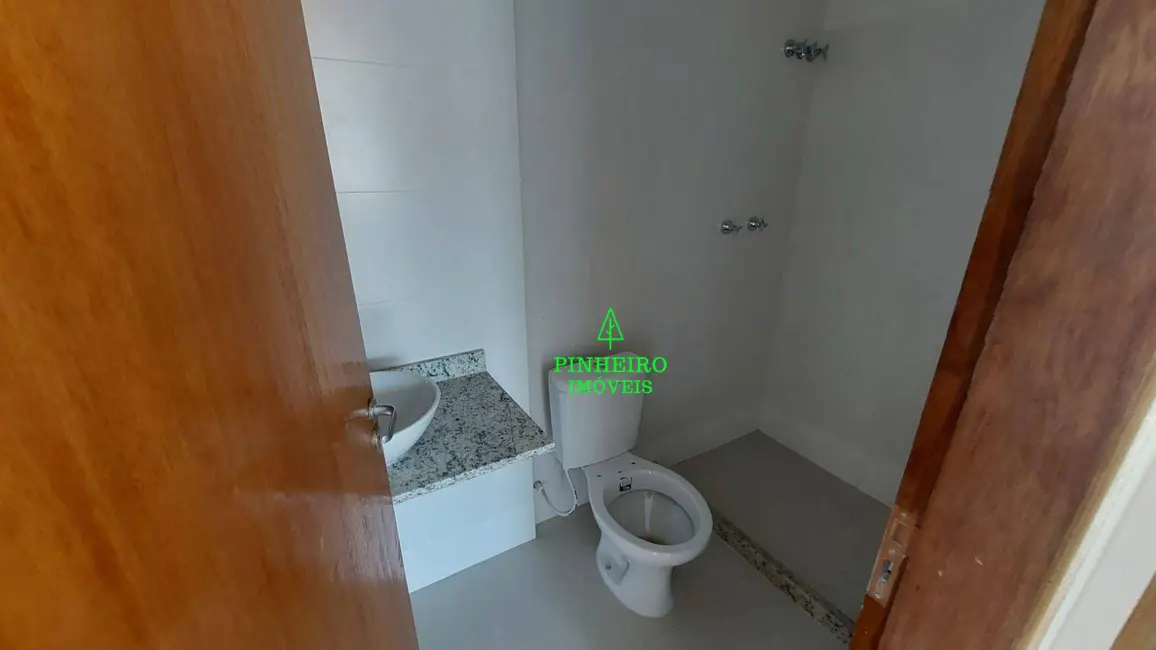 Cobertura com 3 quartos à venda, 168m2 em Piratininga, Niteroi - RJ - imagem 6 Foto 6 de Cobertura com 3 quartos à venda, 168m2 em Piratininga, Niteroi - RJ