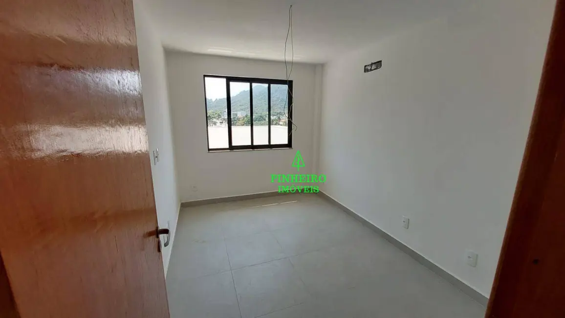 Cobertura com 3 quartos à venda, 168m2 em Piratininga, Niteroi - RJ - imagem 5 Foto 5 de Cobertura com 3 quartos à venda, 168m2 em Piratininga, Niteroi - RJ