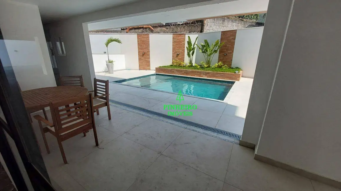 Foto 2 de Apartamento com 3 quartos à venda, 97m2 em Piratininga, Niteroi - RJ