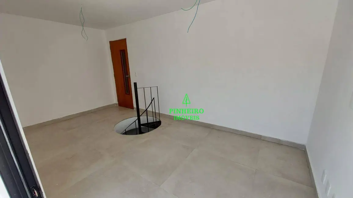 Foto 8 de Cobertura com 2 quartos à venda, 174m2 em Piratininga, Niteroi - RJ