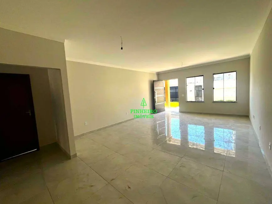 Foto 2 de Casa com 3 quartos à venda, 360m2 em Maravista, Niteroi - RJ