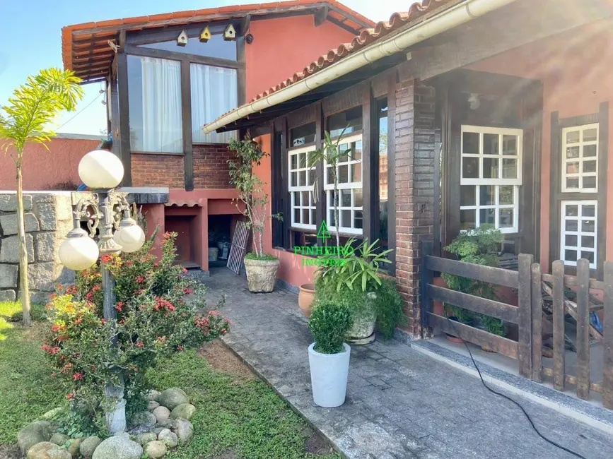 Foto 2 de Casa com 3 quartos à venda, 870m2 em Mata Paca, Niteroi - RJ