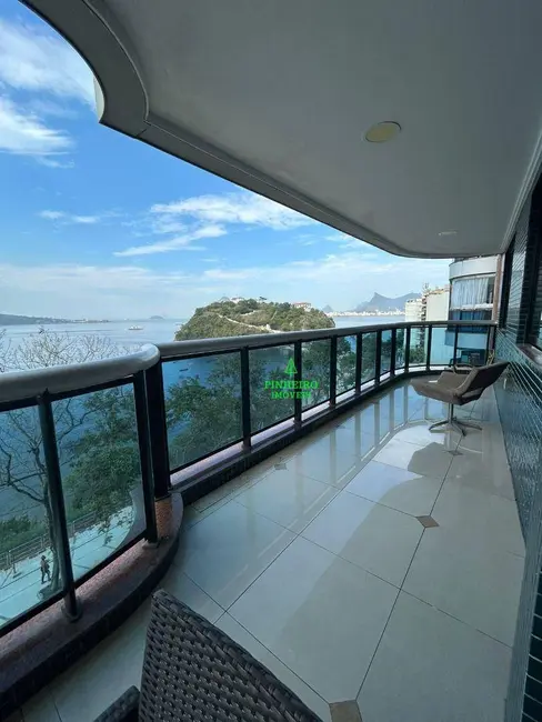 Foto 1 de Apartamento com 4 quartos à venda, 236m2 em Boa Viagem, Niteroi - RJ