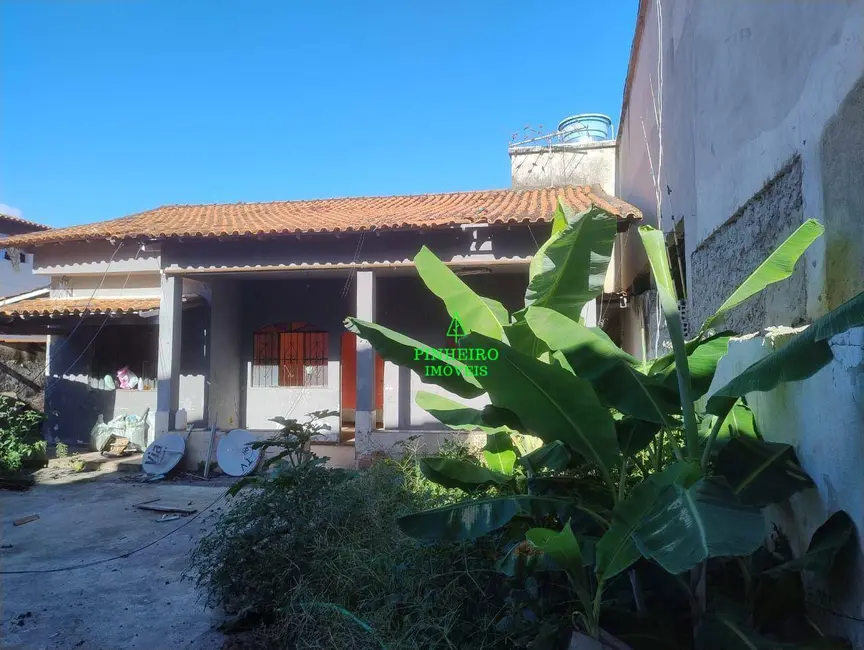 Casa com 2 quartos à venda, 250m2 em Piratininga, Niteroi - RJ - imagem 3 Foto 3 de Casa com 2 quartos à venda, 250m2 em Piratininga, Niteroi - RJ