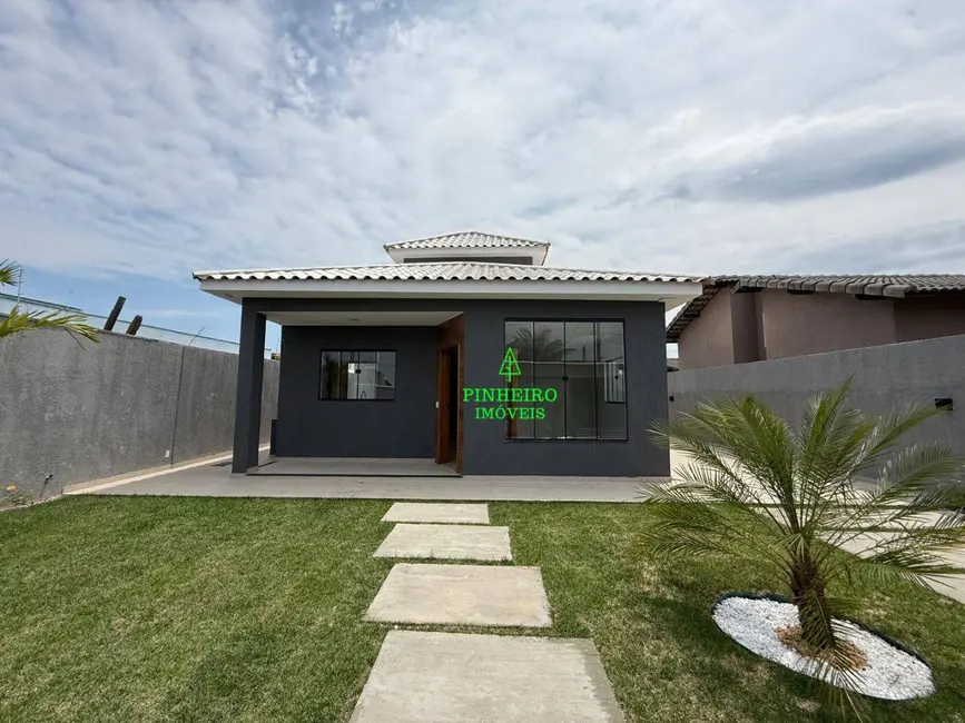 Foto 2 de Casa com 3 quartos à venda, 480m2 em Marica - RJ