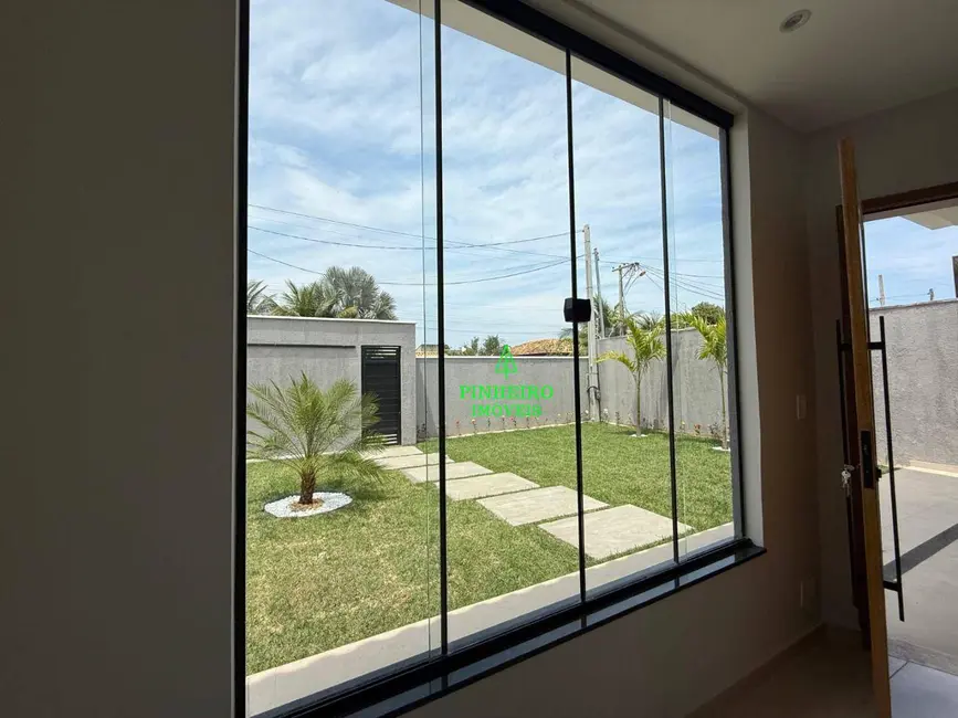 Foto 9 de Casa com 3 quartos à venda, 480m2 em Marica - RJ